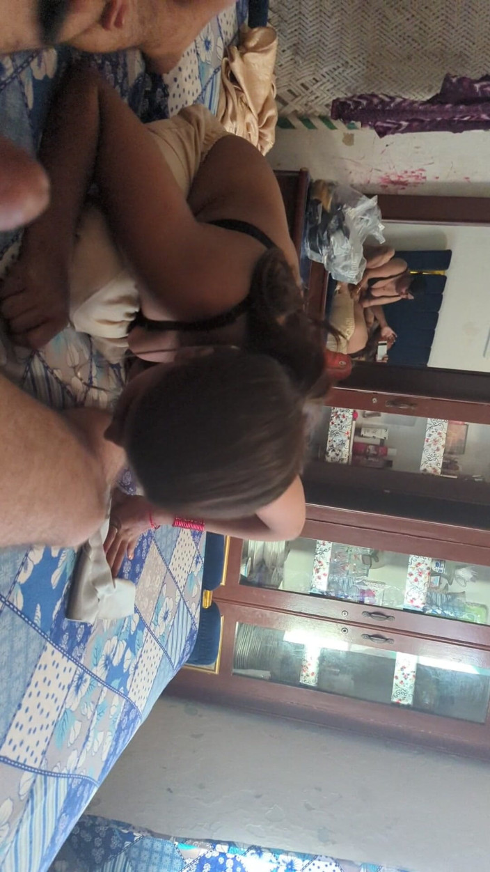 James fucker: Foursome MILF Enjoy with Yung Single Boy