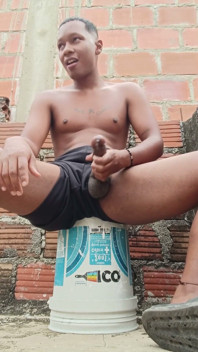 Joven Colombiano Se Masturba En La Azotea
