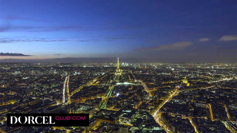 Dorcel Club: Trio seksi di kelab swinger