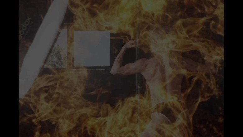 Gianna: Nữ thần cơ bắp bôi dầu, flex và chịch dumbell ở...