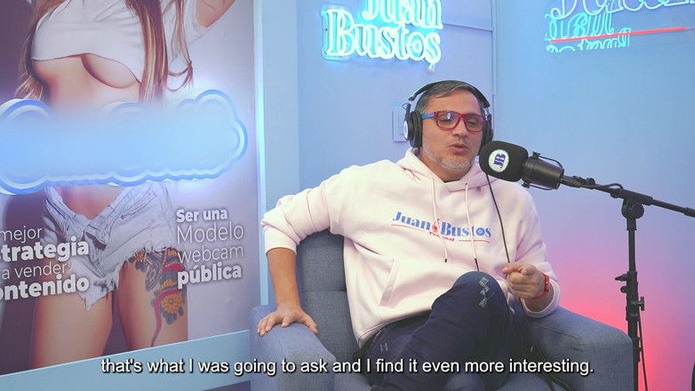 JuanBustos: Німфоманка Gigidamessco Кричить Від Задоволення: Її Пизда Просочена Трах-машиною