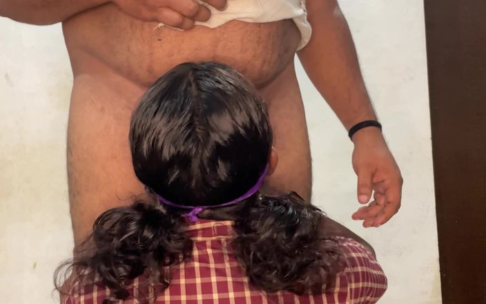Desi girl riya: Desi ragazza indiana vergine del college prima volta che prova...