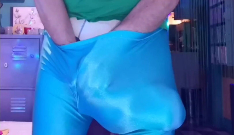 Monster_Meat_: Lo spettacolo della biancheria intima in nylon, video completo