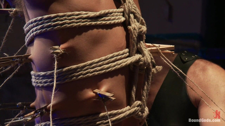 Bound gods: Wilfried Knight - Leo Fortes dröm går i uppfyllelse