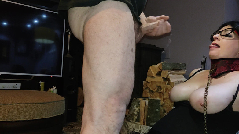 Toilet Mommy: Bu Guru Nakal Ini Suka Banget Dicrot Sperma Hangat