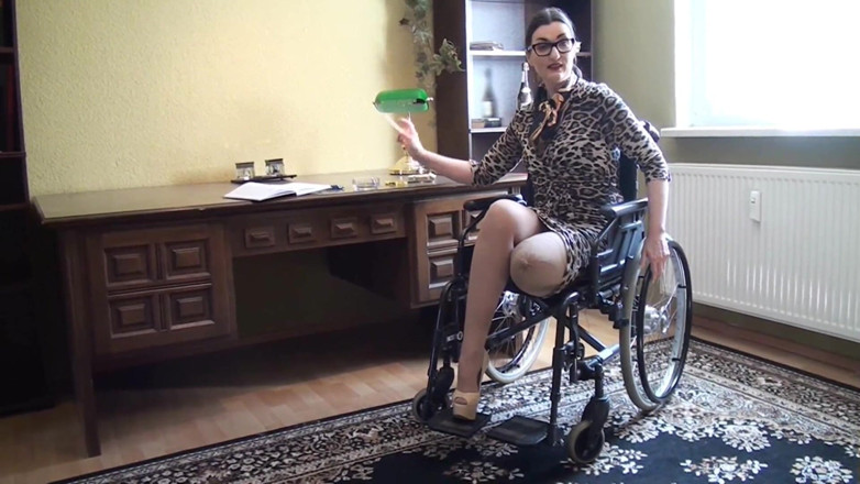 Mary Amputee Pretender: เรื่องราวของ Elvira Leg Stump 1
