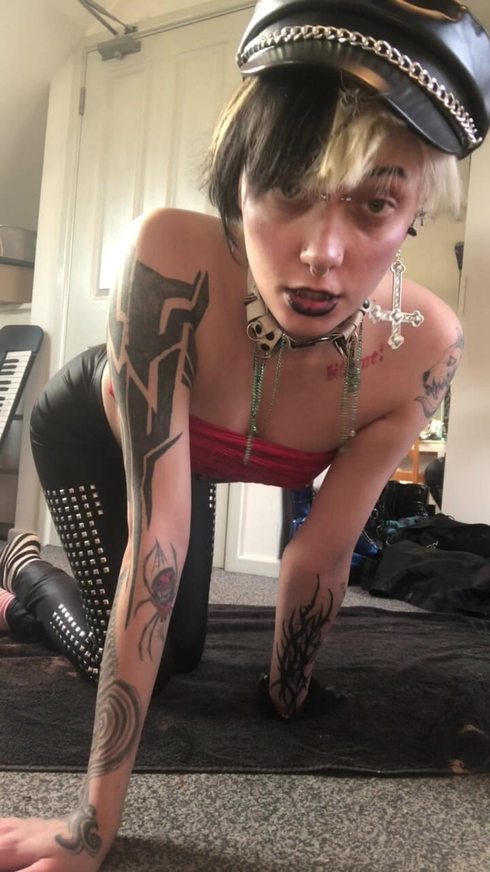 Glitterqueen1999: Goth Domme Laughs at Your Dick, Cucks You and Humiliates...