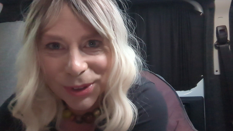 NikkiGee: Nikki on Tour
