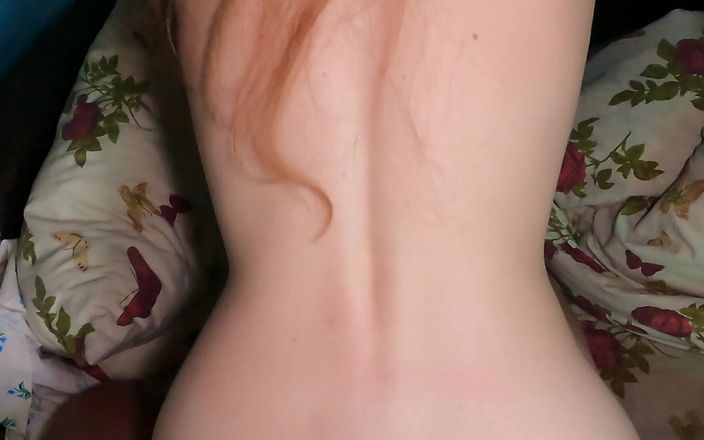 Love_Adventures: Mladá holka dostane několik orgasmů!