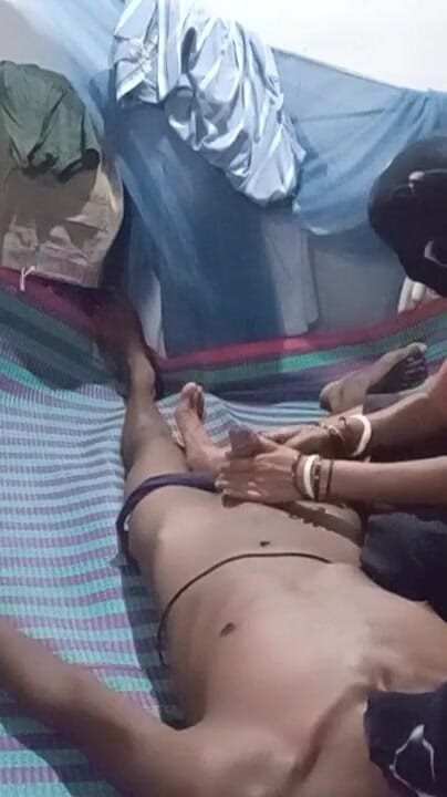 Bengaliauntykichut: bangla aanti arjentina chudaee vidiyo desi kamre men desi aanti...