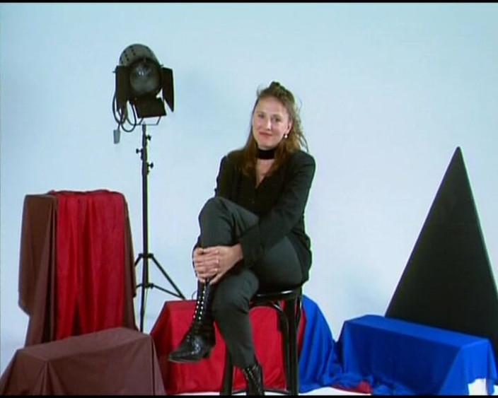 Deutsche Frauen: Doamnă uimitoare din Germania care își arată corpul perfect în ciorapi