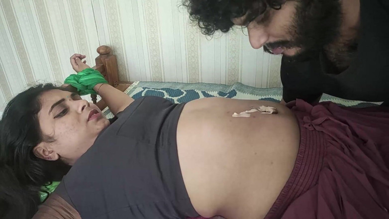 Vaigavarun45: Bdsm hem eller hem de bacaklar yatağın her iki ucuna...