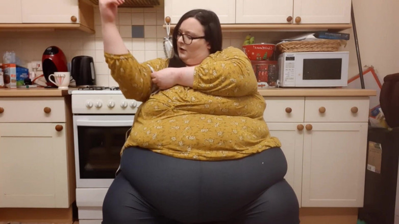SSBBWLadyBrads: Ssbbw oturdu ölçümler inç büyük