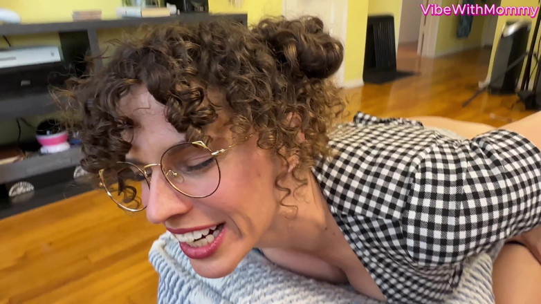 VibeWithMommy: Yoga JOI Ass Worship