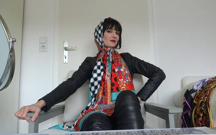 Lady Victoria Valente: 3 Velké hedvábné šátky - hezké šátky