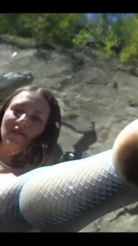 527991019157856256.mp4