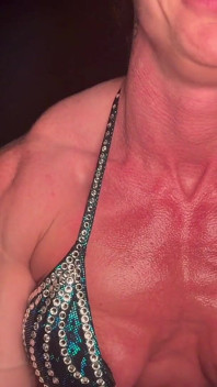 Simone Steele Muscle Flex