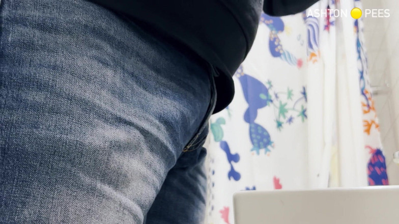 Beardedcummer: Piss 004 - Hairy man takes a piss
