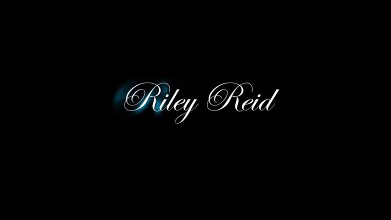 Eros JOI - Liberated Eye: Riley reid lagi asik masturbasi sendirian di rumah