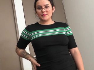 MelanieCaceres: Madrasta tesuda recompensa seu enteado por suas boas notas espanholas...