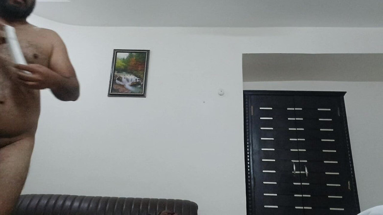 Daddy Dude: Индийский Папочка С Большой Грудью С Обнаженным Расгибанием И Тренировкой, Видео