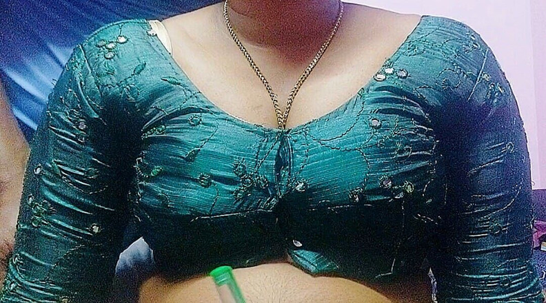 Desi Mohini: Ấn Độ bhabhi làm tình mạnh bạo với cha dượng