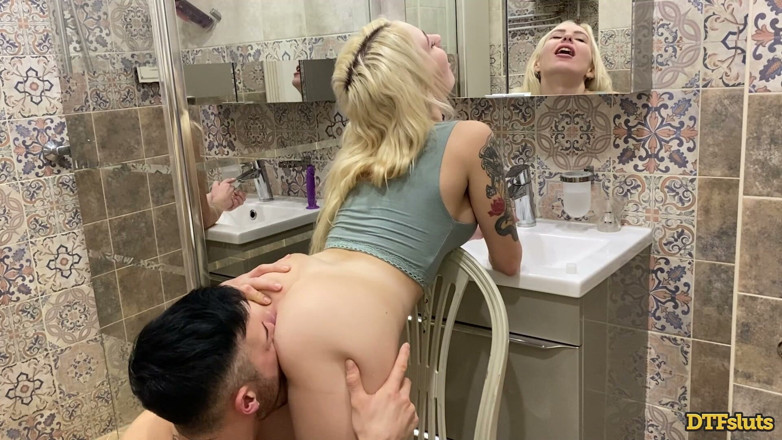 DTFSluts: Mur envoie une vidéo taquine pour se faire baiser avant...