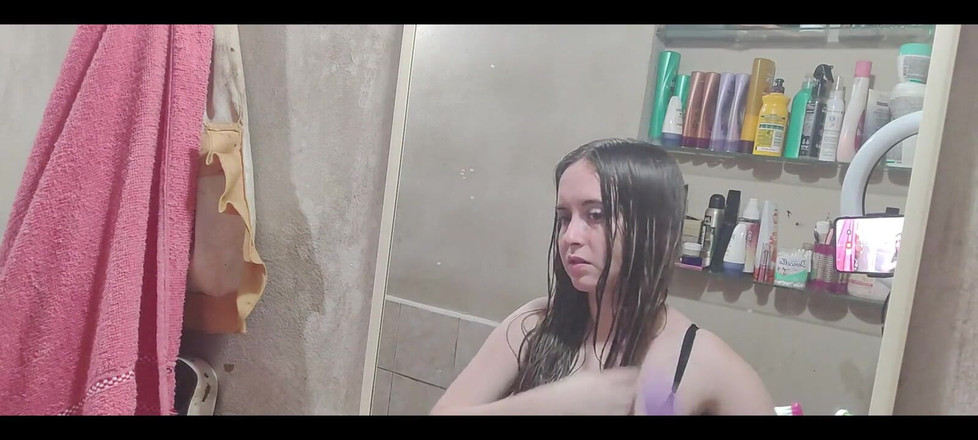 RavenHearth666VIP: Brosser les cheveux mouillés