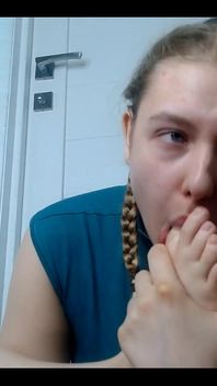Lick Finger Feet While Make Ahegao!