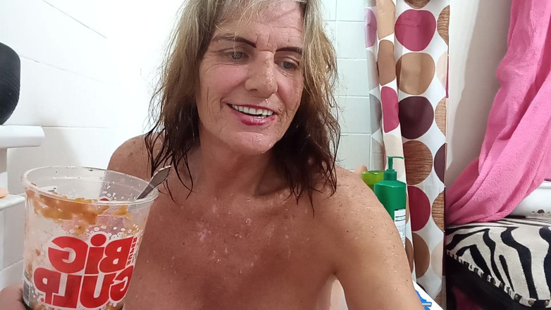 Lizzy Yum: Lizzy Yum Супа, апрель 2025, купание, не дающее дойти до оргазма Дилят #44