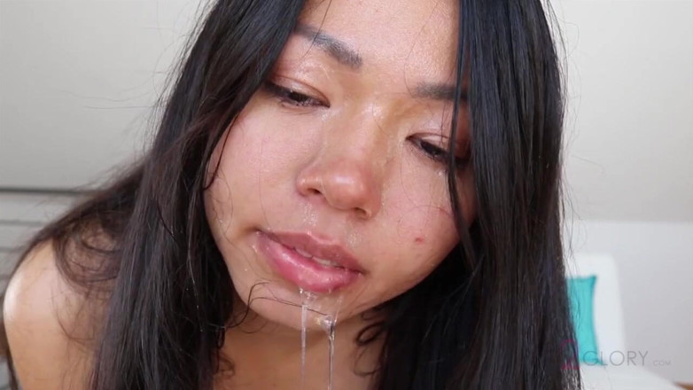 Throat2Glory: จูเรก้า เดล มาร์ - ราชินีกลืนควยเอเชียตัวจริง