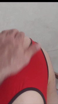 Vzácné twink slzy z intenzivního análního sexu s chlupatým hřebcem