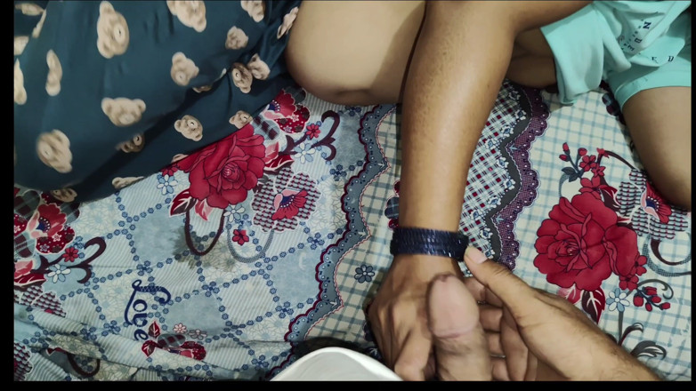 MHM: Bhabhi Devar sexo no quarto quando o marido não está...