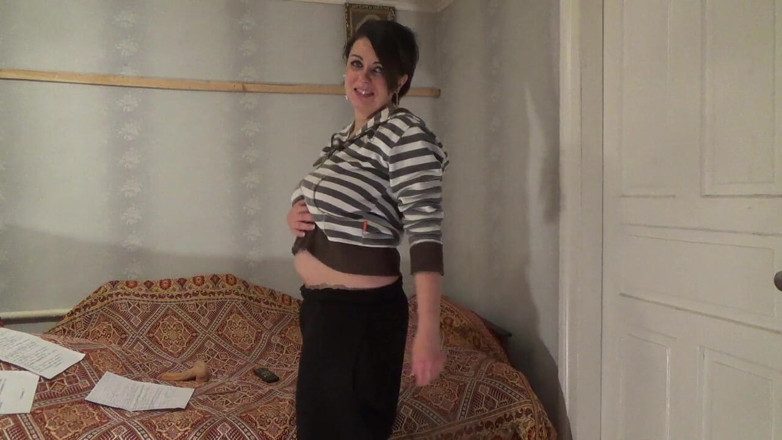 Sexy Milf: Zlomené zoufalství na záchodě a obrovské chcaní