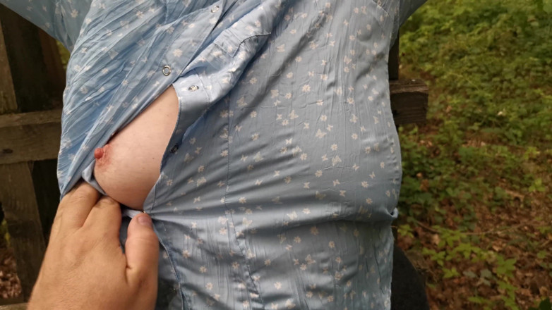 Bouncy Tits Action: Tit slapping in blue blouse outdoor