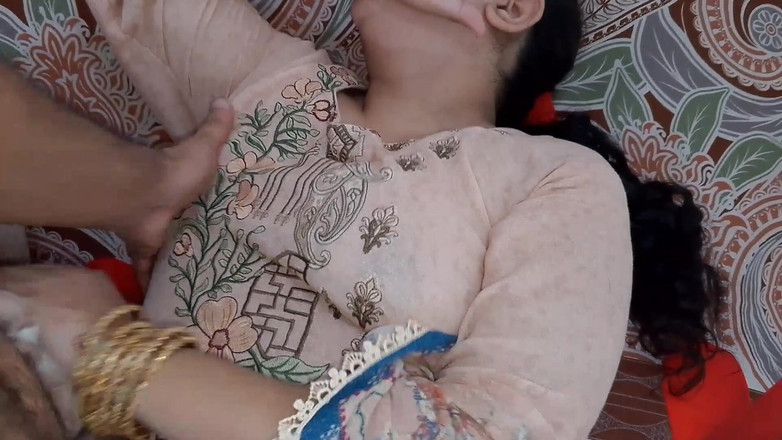 QueenbeautyQB: Il patrigno indiano racconta alla figliastra una tradizione di famiglia