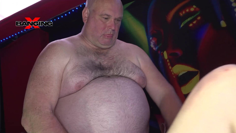 XBANGING: Kaal neuken: Doreen wil meer!