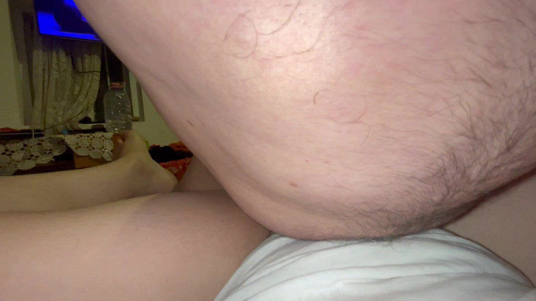 Ionut899: A Mi Hijastra Le Encanta Mi Polla