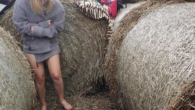 Serenexx: 오줌 싸는 데 필요한 차가운 야외 촬영을 마쳤습니다.