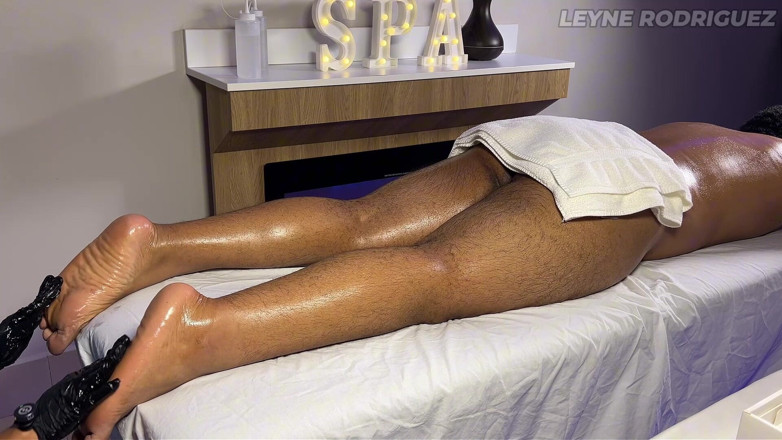 Leyne Rodriguez: Urutan Nuru Gel dengan Tubuh Penuh Yang Sensual Dengan Leyne...