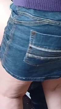 Mi masturbo per la mia sorellastra e il sesso della matrigna