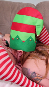 De ondeugende werkplaats van de kerstman Jingle en Jangle de sletterige elfen
