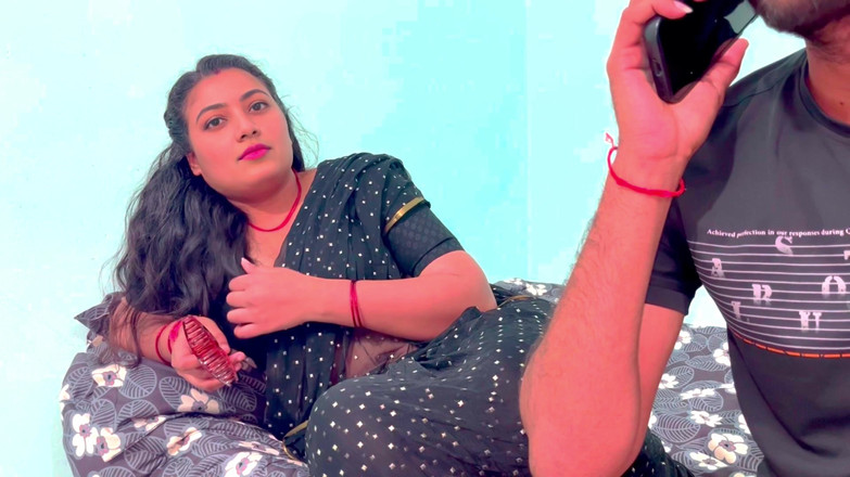 Hotty_ragini: Мачуха розділила односпальне ліжко і зробила пасинка щасливим, повне аудіо на хінді