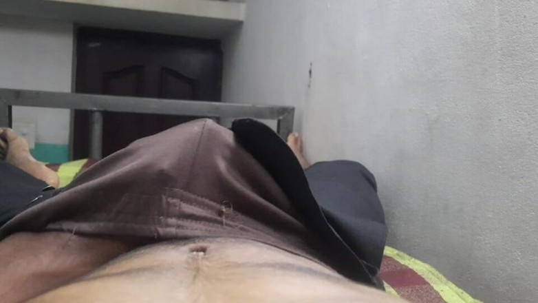 Wheyincognito: Hot Six Pack Boy masterbating în cameră