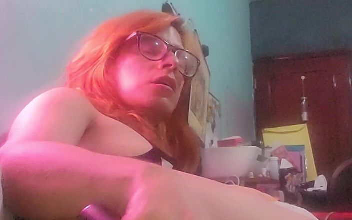 Our threesome adventures: Tranny Melancap Berfikir Tentang Awak