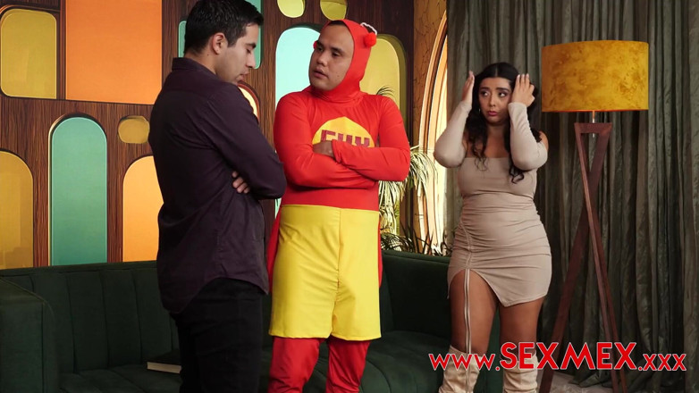 SexMex: The Horny Red Hooper Rescues the Booty Chick, Lina Henao
