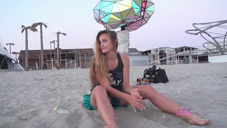 ATK Fans (Petites): Amatur.