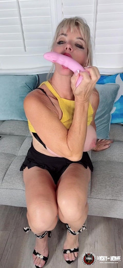 Vicky Vette: Vicky Vette Chceš mi ošukat zadek?