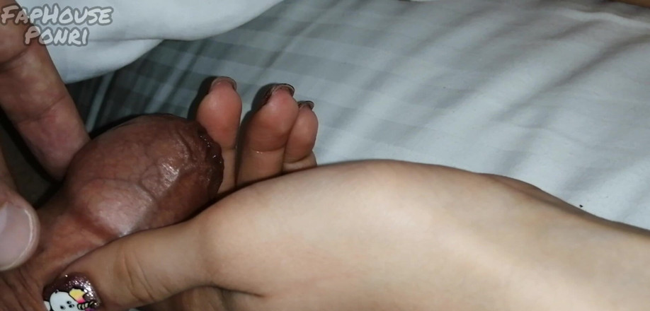 Milasha Ponri: Merangkap lengan kecil kakak tiri saya