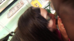 Tight little babes: Araba con tette enormi viene scopata da un grosso cazzo...